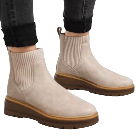 Timberland Women’s Cervinia Valley Chelsea Boot Light Taupe Size 10 NWT - Picture 2 of 15